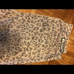 Express Leggings/ Jeans In animal print